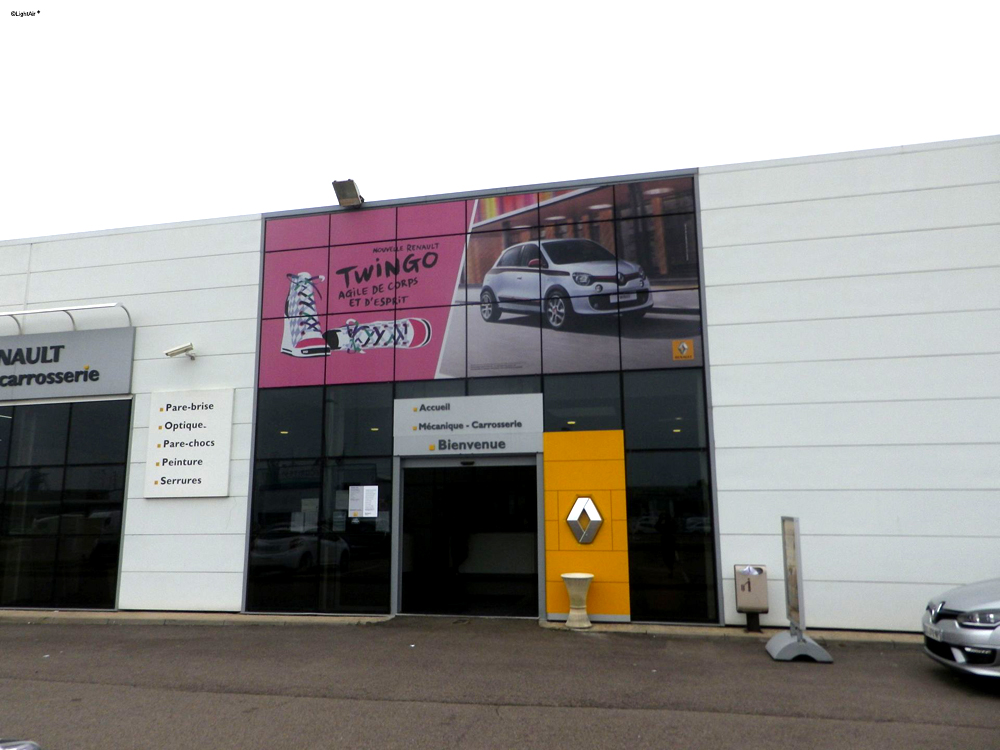 LightAir_adhesif_microperfore__Renault_1000.jpg