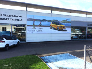 Toile-Tendue-Facade-Communicante-SlimBox-Renault-Light-Air-1.jpg