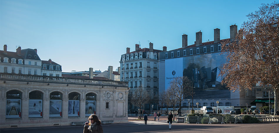 toile-tendue-banque-richelieu-lyon