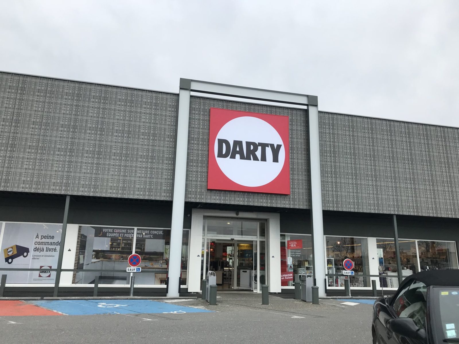 enseigne lumineuse Lightbox Darty