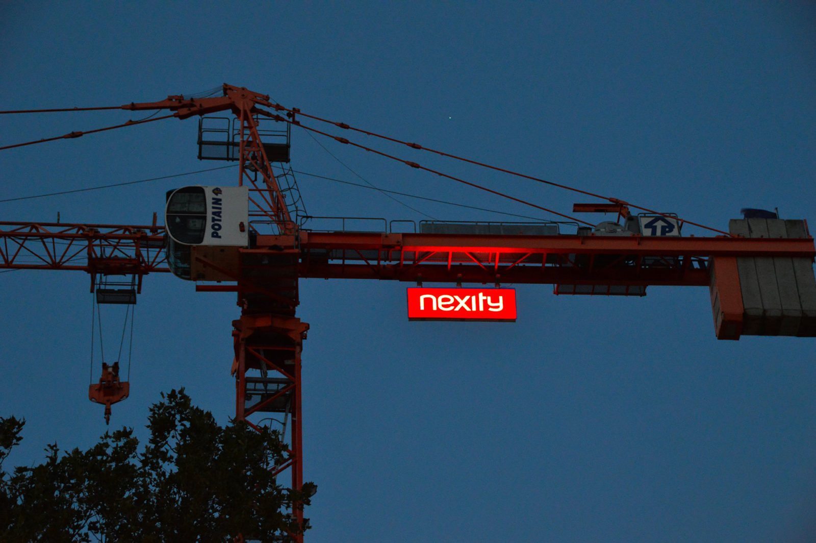 Lightbox grue nexity