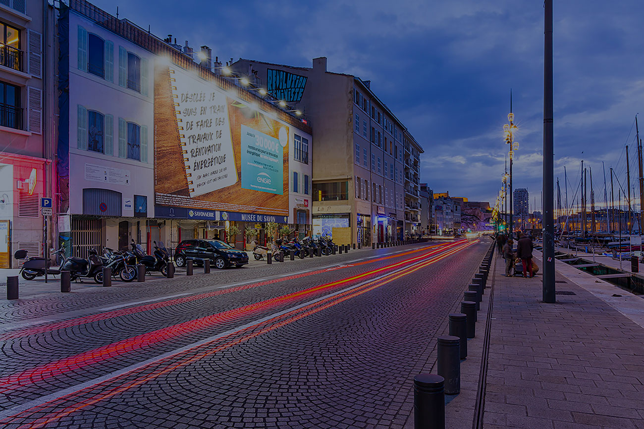 publicité sur façade Marseille