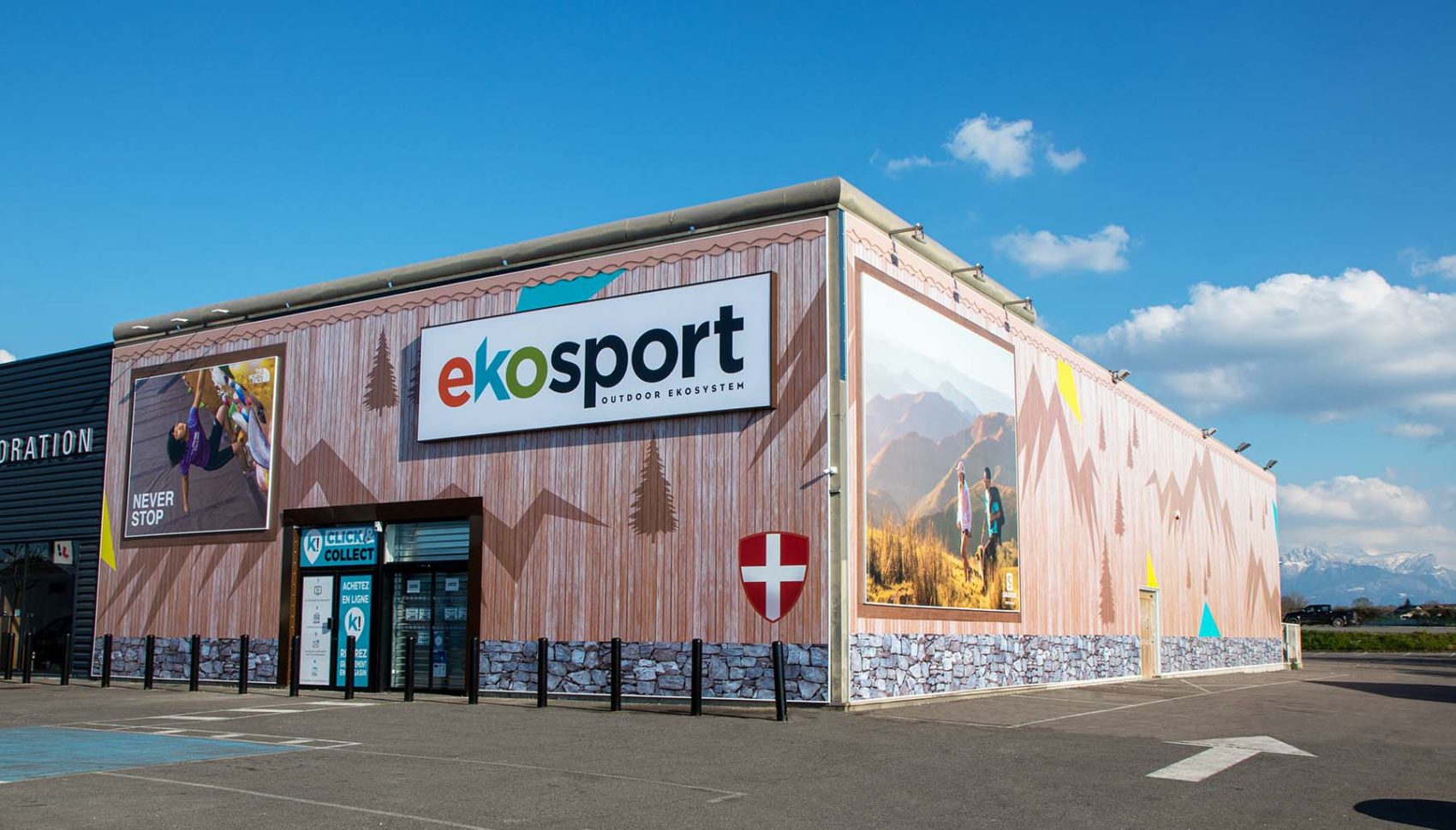 Bâche sur bâtiment Ekosport sublime l’ouverture de son nouveau magasin
