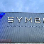 enseigne-lumineuse-usine-symbio-lightair