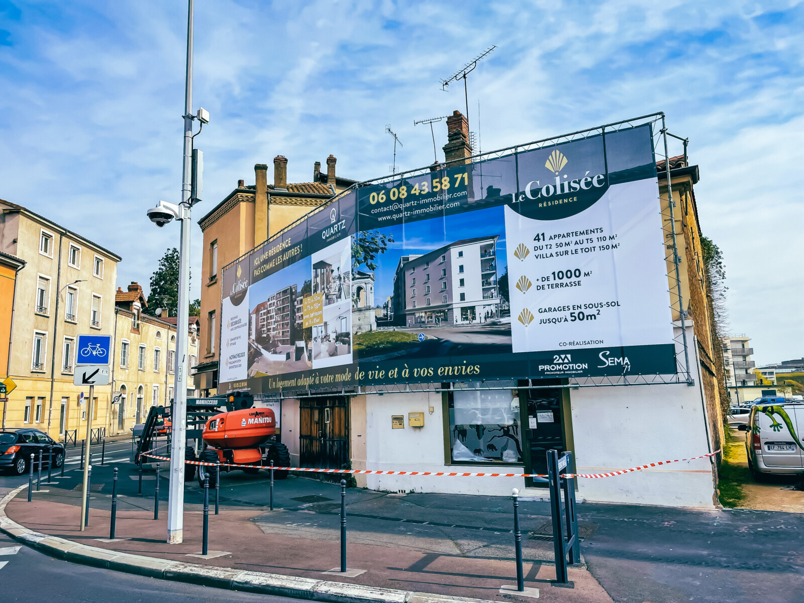 communication-de-chantier-quartz-immobilier-toiles-tendues-sur-échafaudage