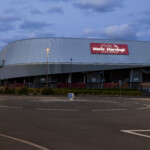 enseignes-lumineuses-stade-mans