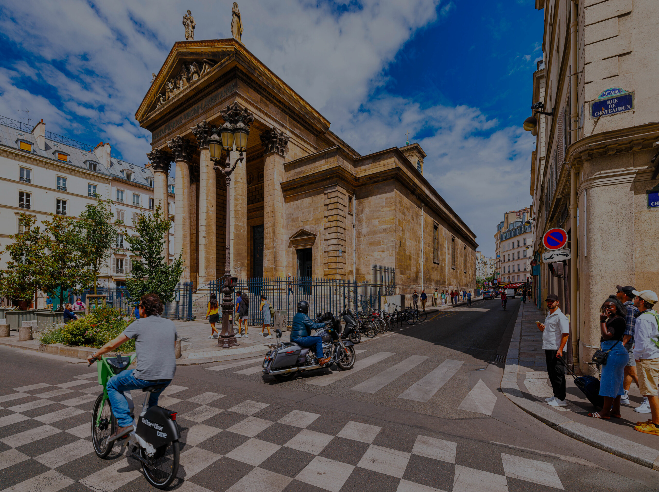NotreDame de Lorette Paris LIGHTAIR