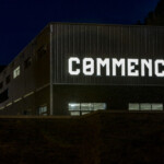 enseigne-lettres-boitier-commencal-illumine-andorre