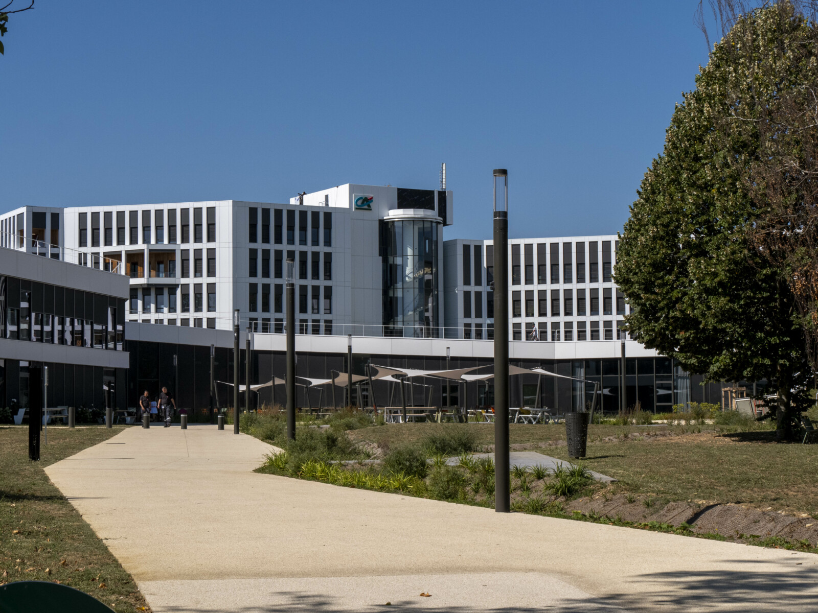 enseignes-signaletique-siege-social-terralumia-credit-agricole