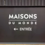 enseignes-caisson-lumineux-collaboration-avec-maisons-du-monde