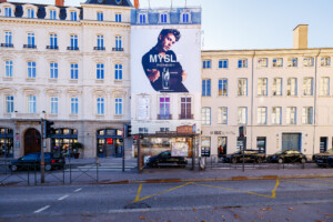 affichages-publicitaires-xxl-yves-saint-laurent-lyon