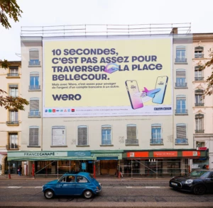 toile-publicitaire-wero-place-bellecour-lyon