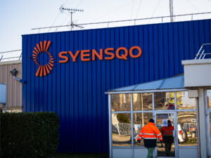 signaletique-usine-syensqo-site-industriel-lyonnais