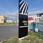 enseigne-site-logistique-equipement-complet-zebrabox
