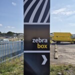 enseigne-site-logistique-equipement-complet-zebrabox