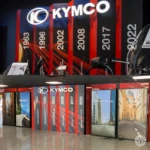 merchandising-lumineux-kymco-transforme-concessions