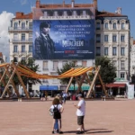 campagne-ooh-evenementielle-lancement-netflix-mercredi