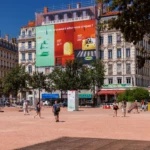Publicité-grand-format-Lyon-toile-IKEA-Place-Bellecour