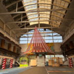 Toile grand format pour l'espace Sugar Circus, métamorphosant le lieu avec notre affichage événementiel sur mesure à Lyon.