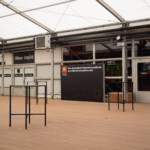 Toile tendue « Fiers de soutenir l'innovation médicale aux côtés de la Fondation HCL » installé au Matmut Stadium Gerland.